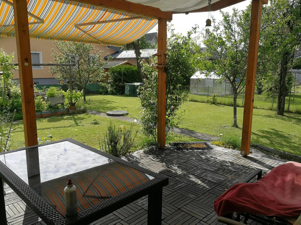Doppelhaushälfte mit Garten