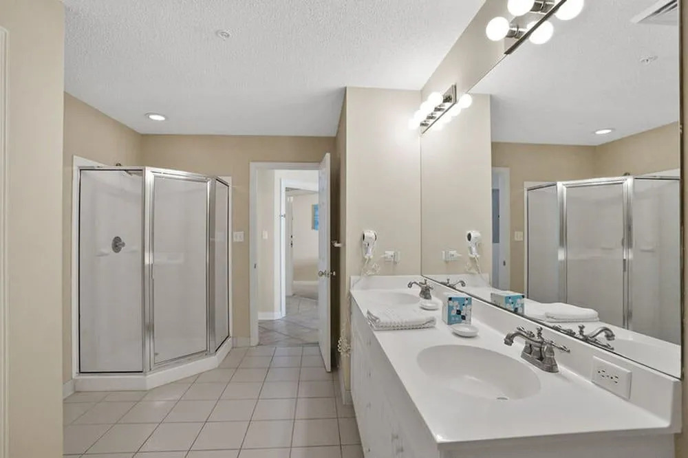 Villa de Goulet by Five Star Properties