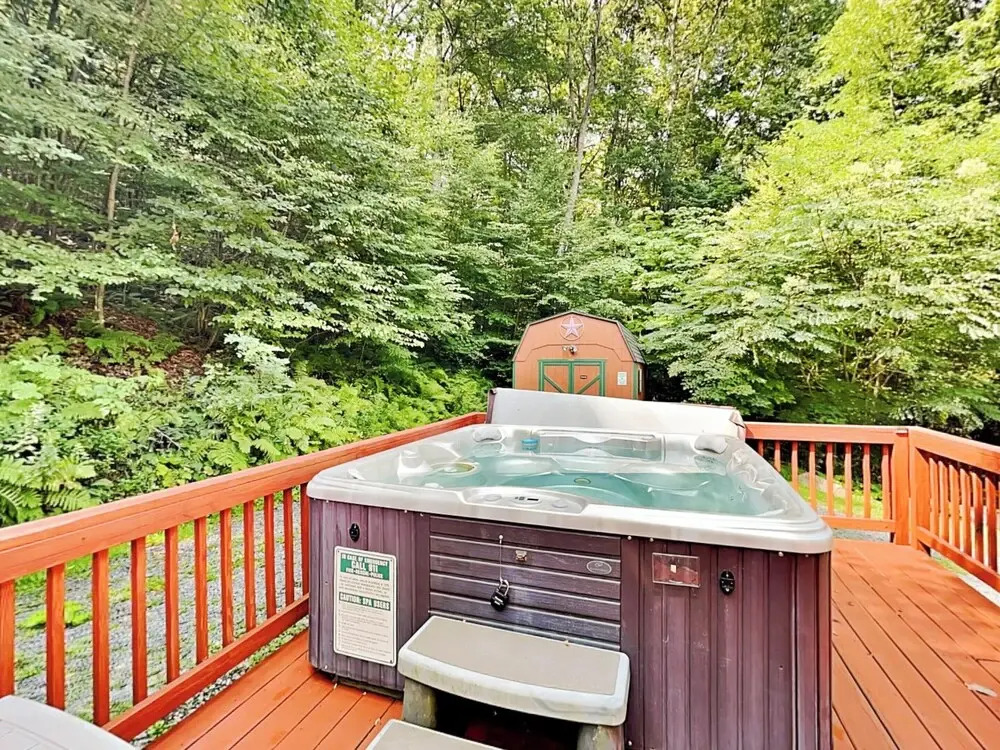 Hillside Hideaway by Taylor Made Deep Creek