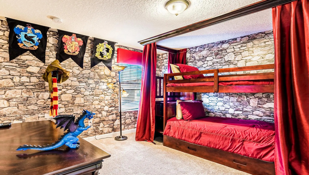 8BR Disney Home w Pool SPA Theater Near Clubhouse
