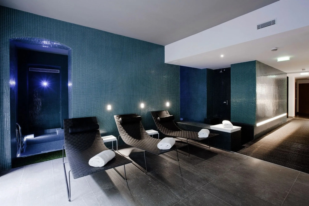 Hôtel C2