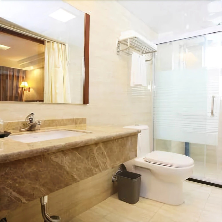 Qianhe Hotel