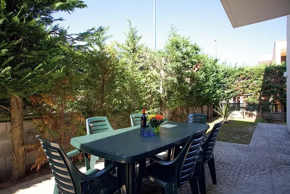 Villetta dei Pini with pool in residence
