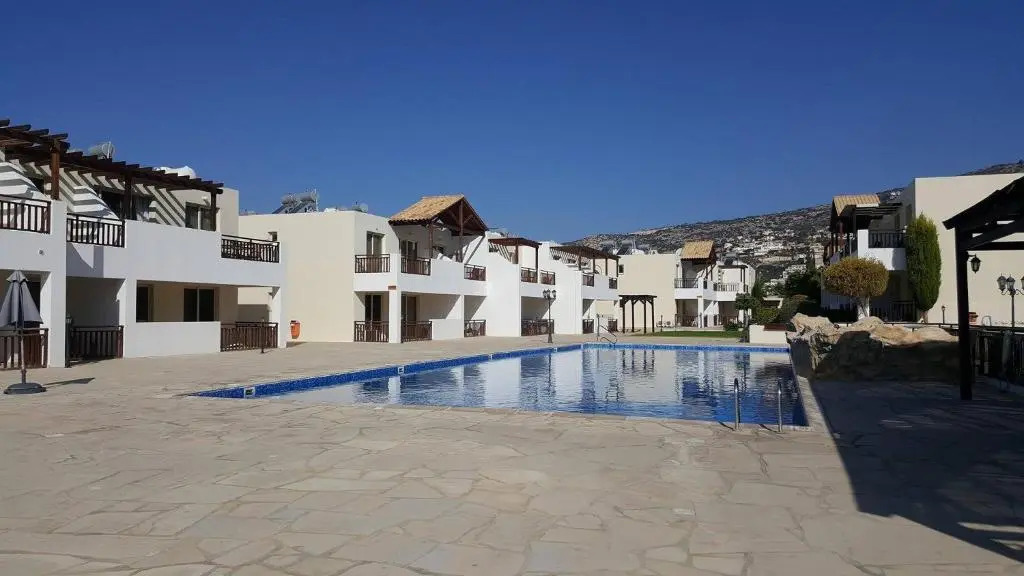 Studio with shower room E5, full kitchen, poolside, FREE WIFI