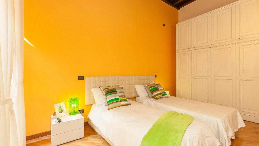 Trevi Colour- Rental in Rome