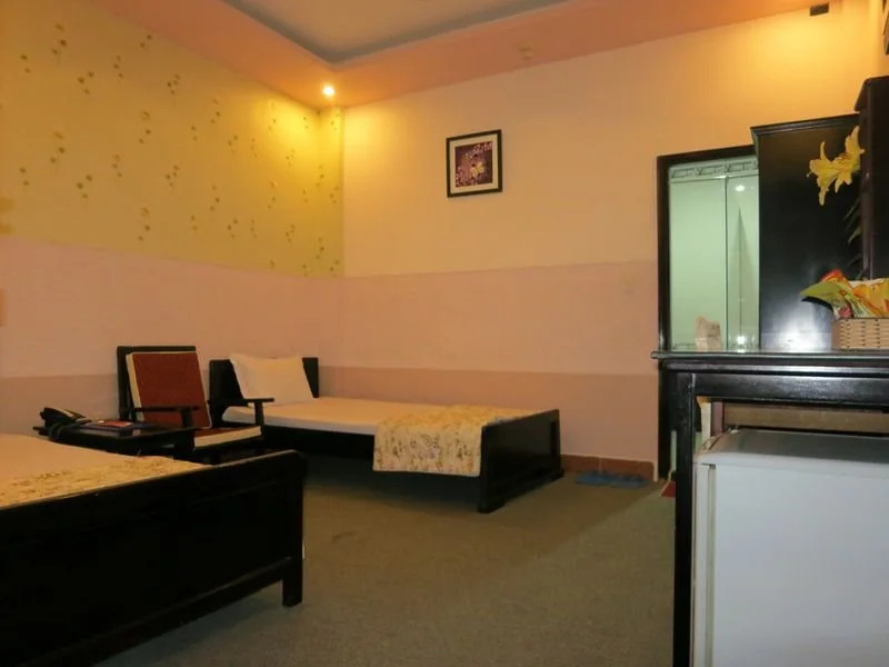 DONA Hotel