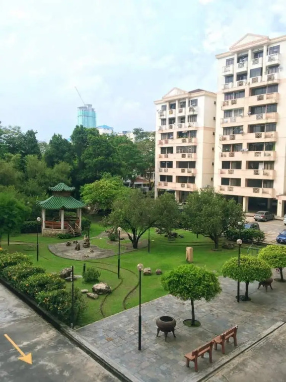 Serdang Raya by Yolodge