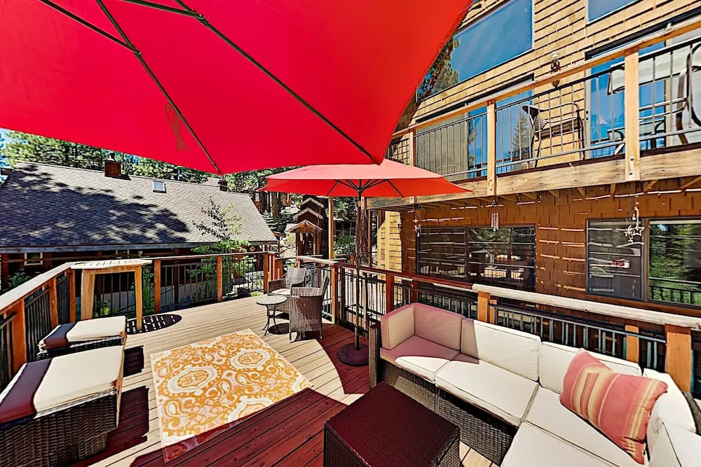 New Listing! Luxe W/ Private Master Suite 4 Bedroom Home