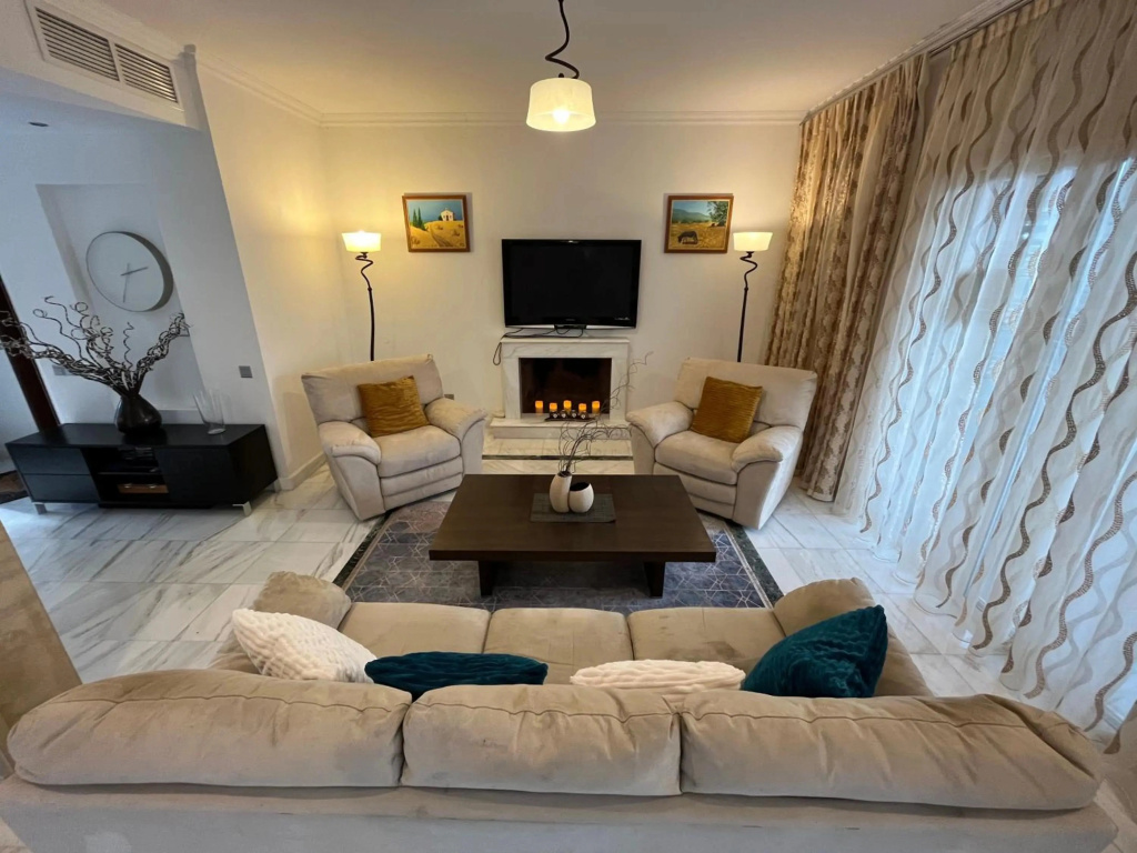 Amoroza Beach Villa