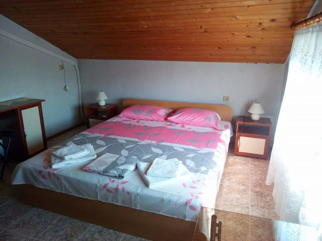 Sluncho Guest House