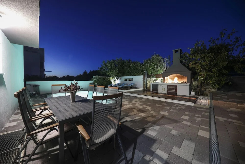Villa Limona Close to Zadar Center sea View Private Pool Garden Near Beach