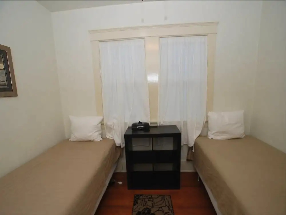 127 30th St Zie 2 Bedroom Home