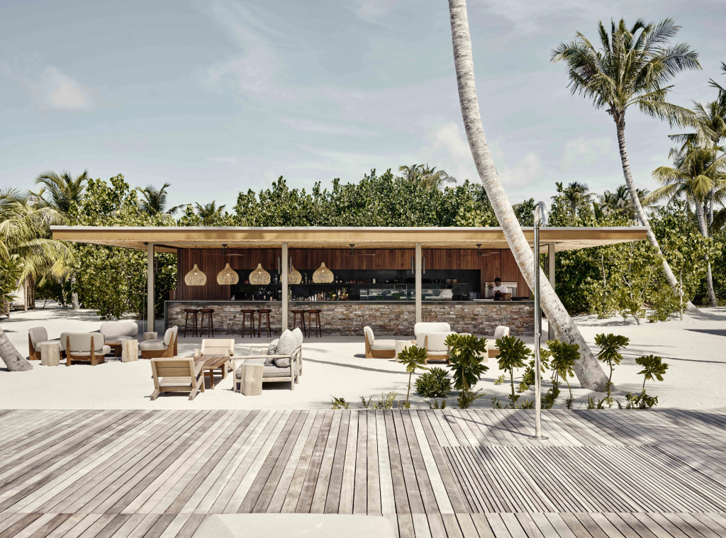 Patina Maldives, Fari Islands