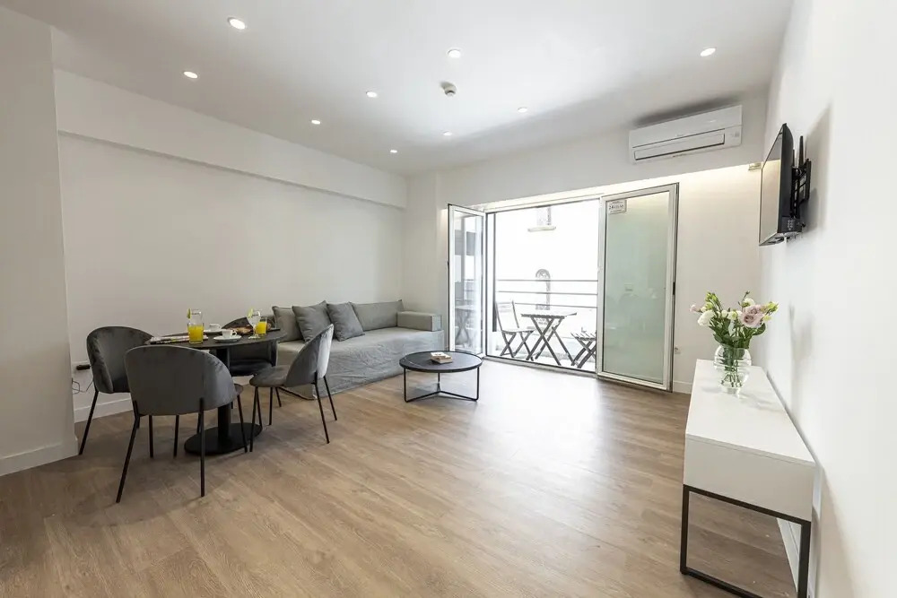 Phaedrus Living Deluxe Kriel Suites 102
