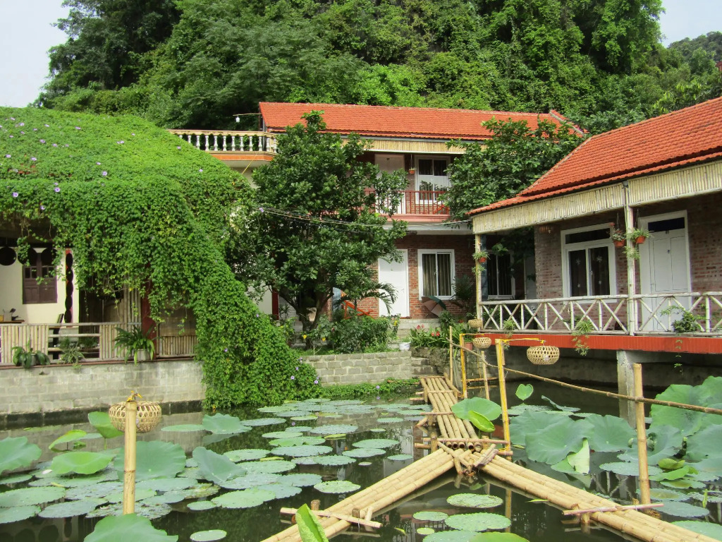 Ninh Binh Mountain Side Homestay & Cafe