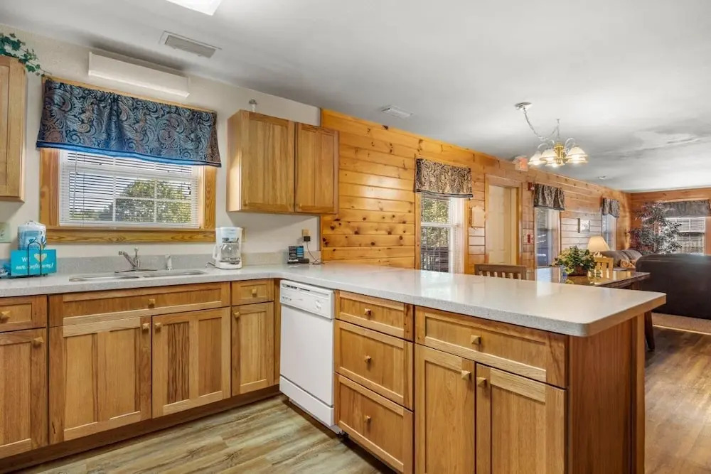 Poplar Point Condo Unit 12F - Three Bedroom Condo