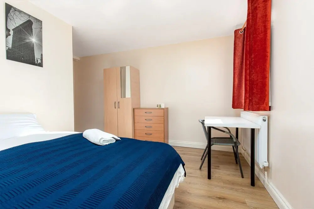 Saltwell Street - Deluxe Guest Room 4