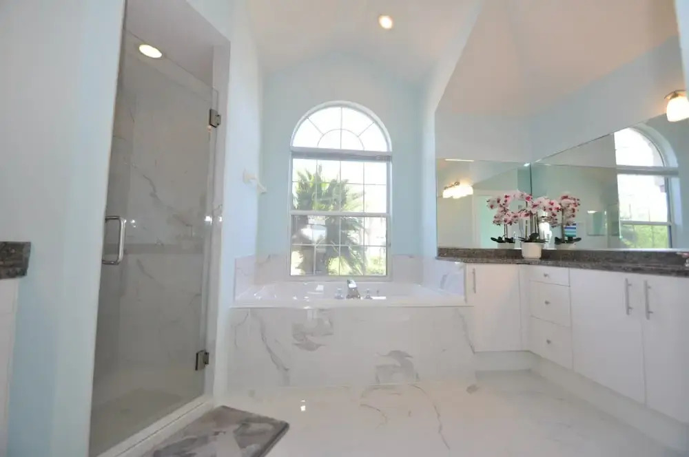 Canal Home w Heated Pool Dock