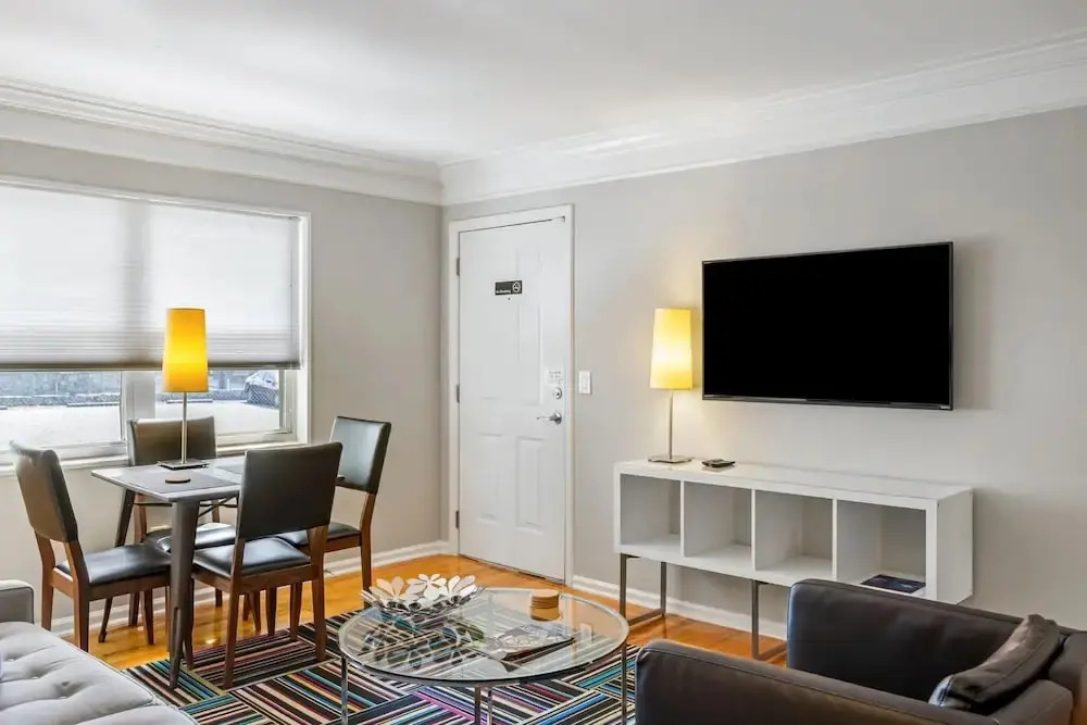 Brookwood Courtyard by BCA Furnished Apartments Bcc1b 04 D