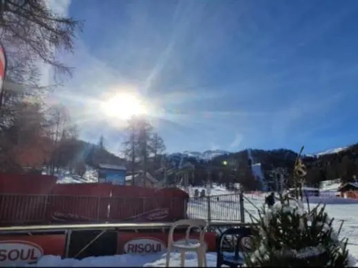 appartement station Risoul 1850 pied des pistes LE VILLARET 2