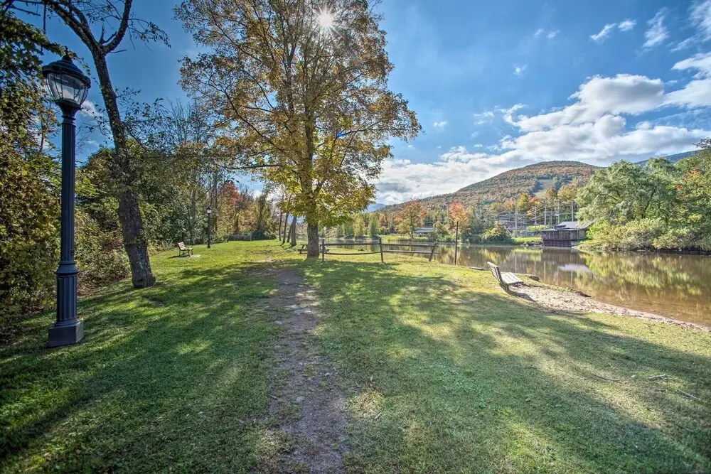 Hunter Mountain Ski Retreat - Steps to Lift!