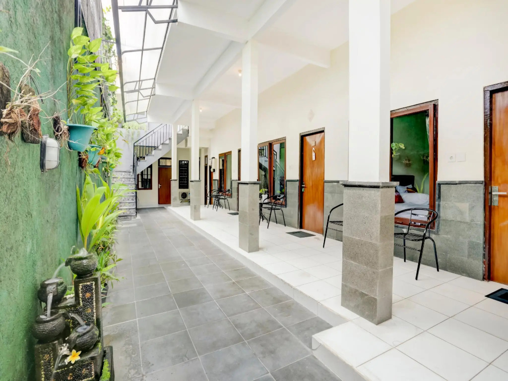 Paradise Inn