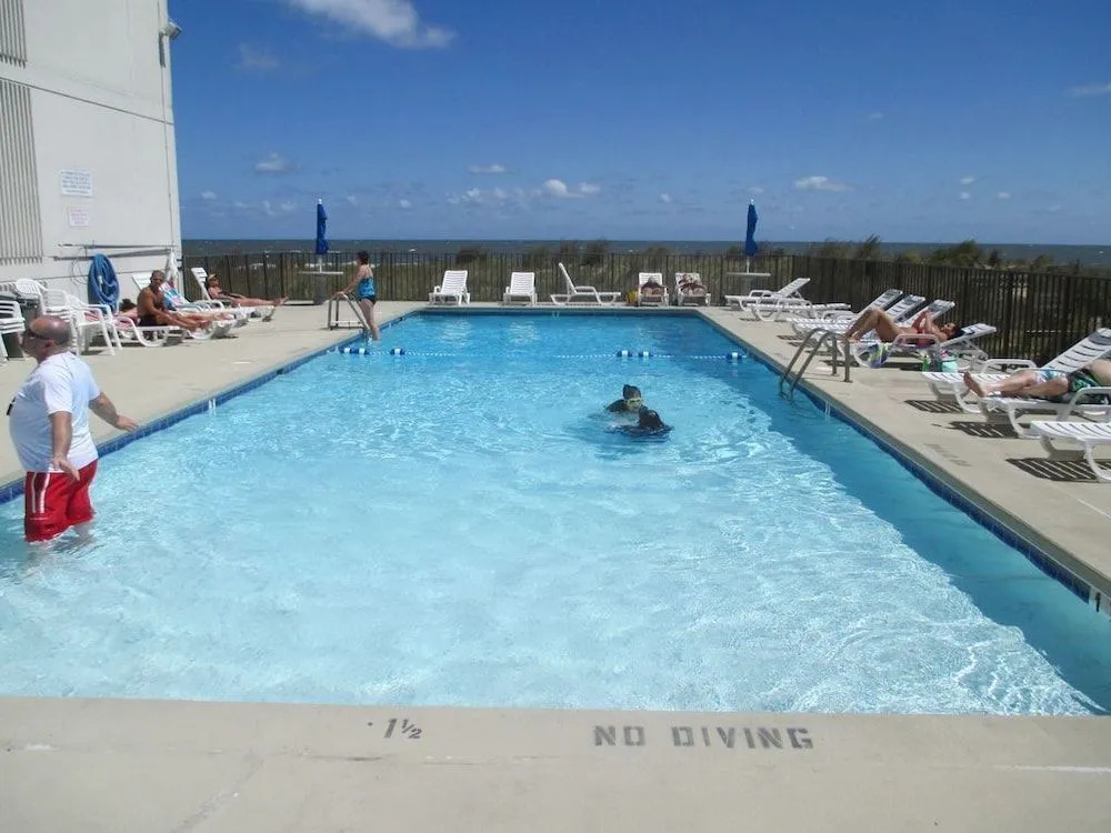 Sea Gate 101 - 1 Br Condo