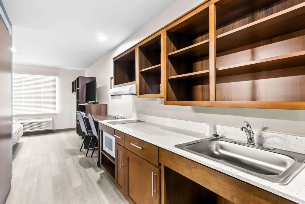 WoodSpring Suites South Houston Hobby