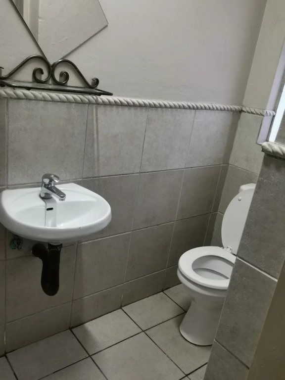 97 High Road Guest house
