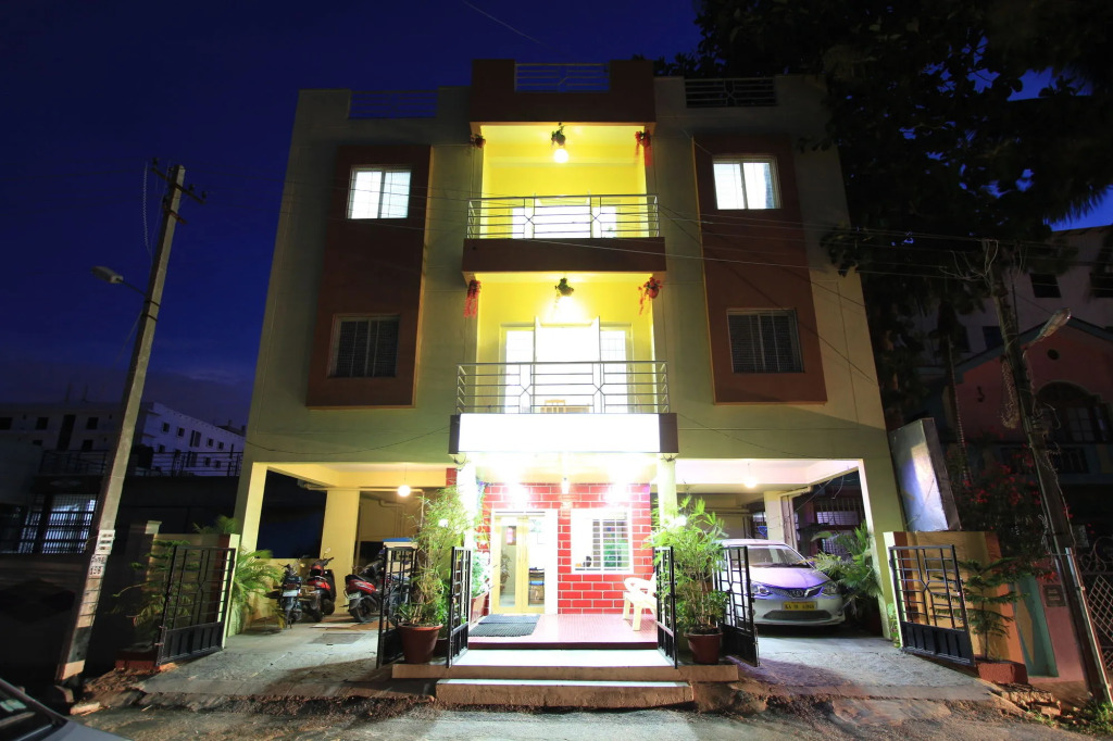 Arra Suites kempegowda Airport Hotel