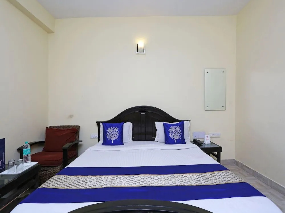OYO 1949 Hotel Surya Garden