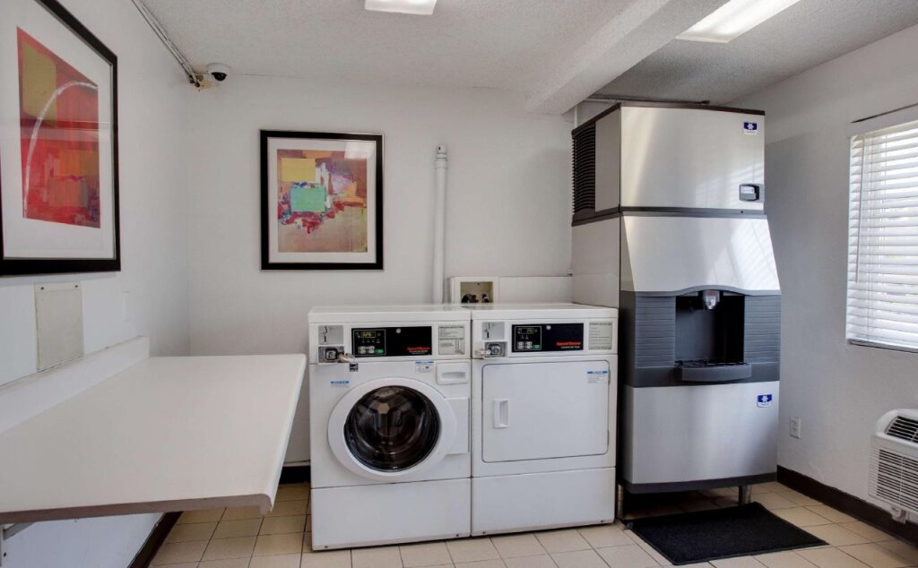 SureStay Hotel by Best Western San Diego Pacific Beach