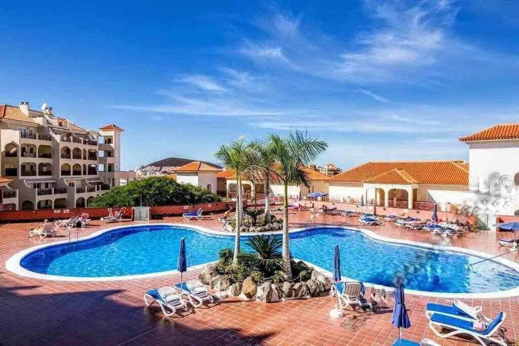 Dinastia D201 by Tenerife Rental and Sales