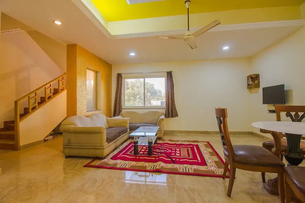 OYO 18655 Home Spacious 3BHK Villa Assagaon