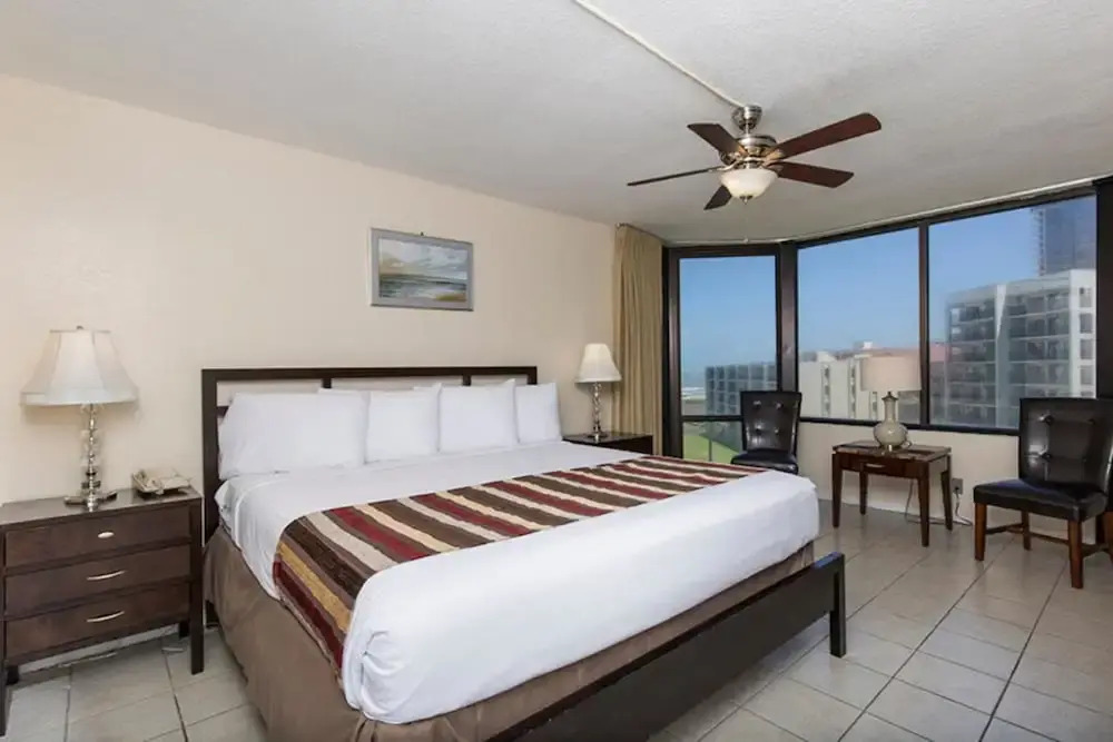 Saida Royale Condominium 9068-69