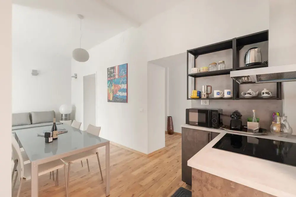Vatican Beautiful 2Br Apartment With Terrace