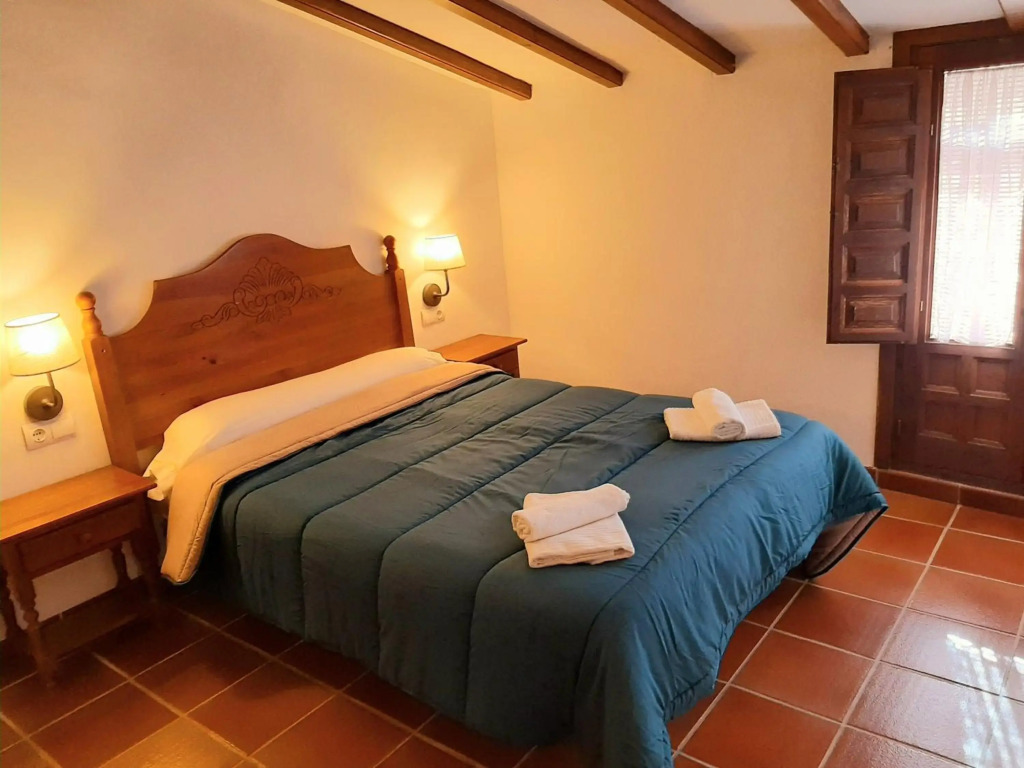 Masia de San Juan - castillo con piscina en plena Sierra Calderona