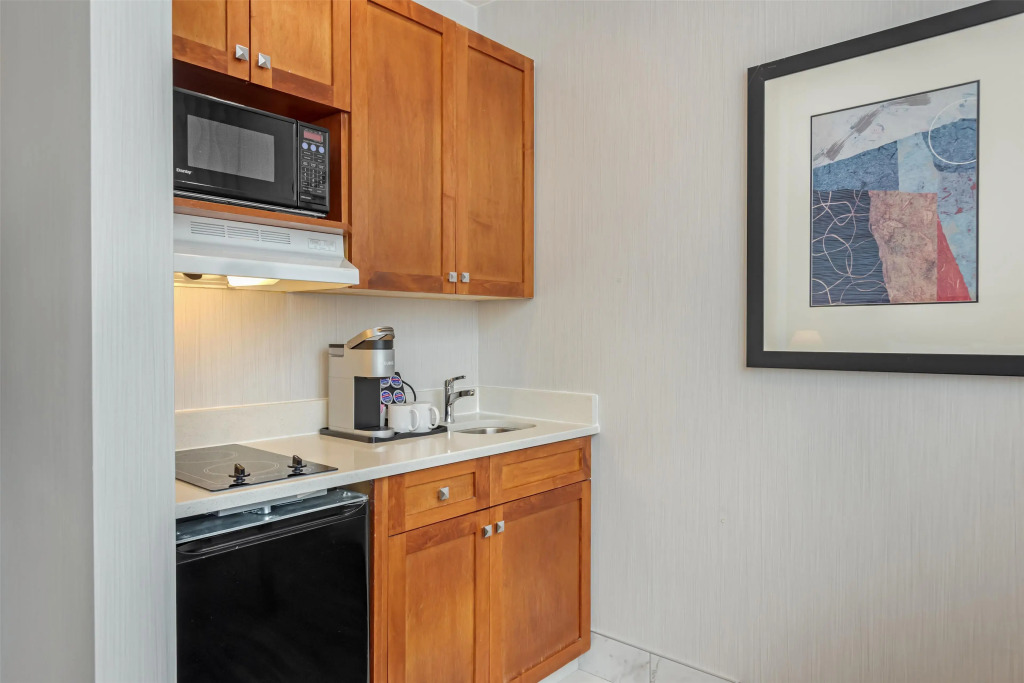 Best Western Plus Suites Downtown Calgary
