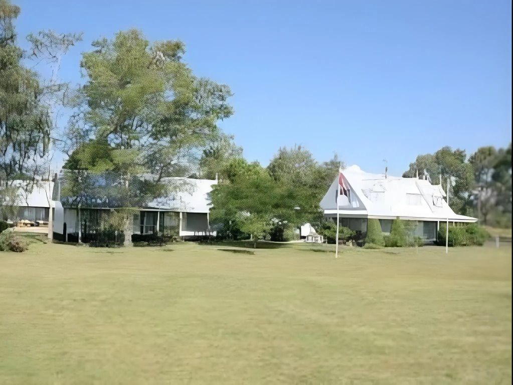 Settlers Motel