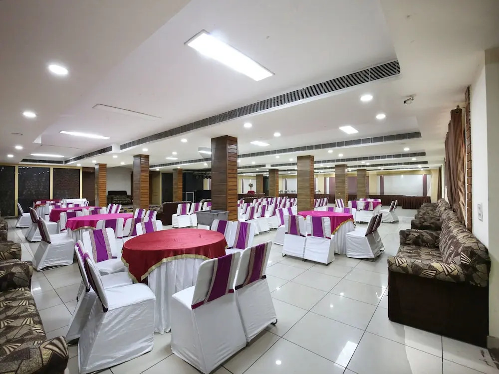OYO 1732 Hotel The days Inn