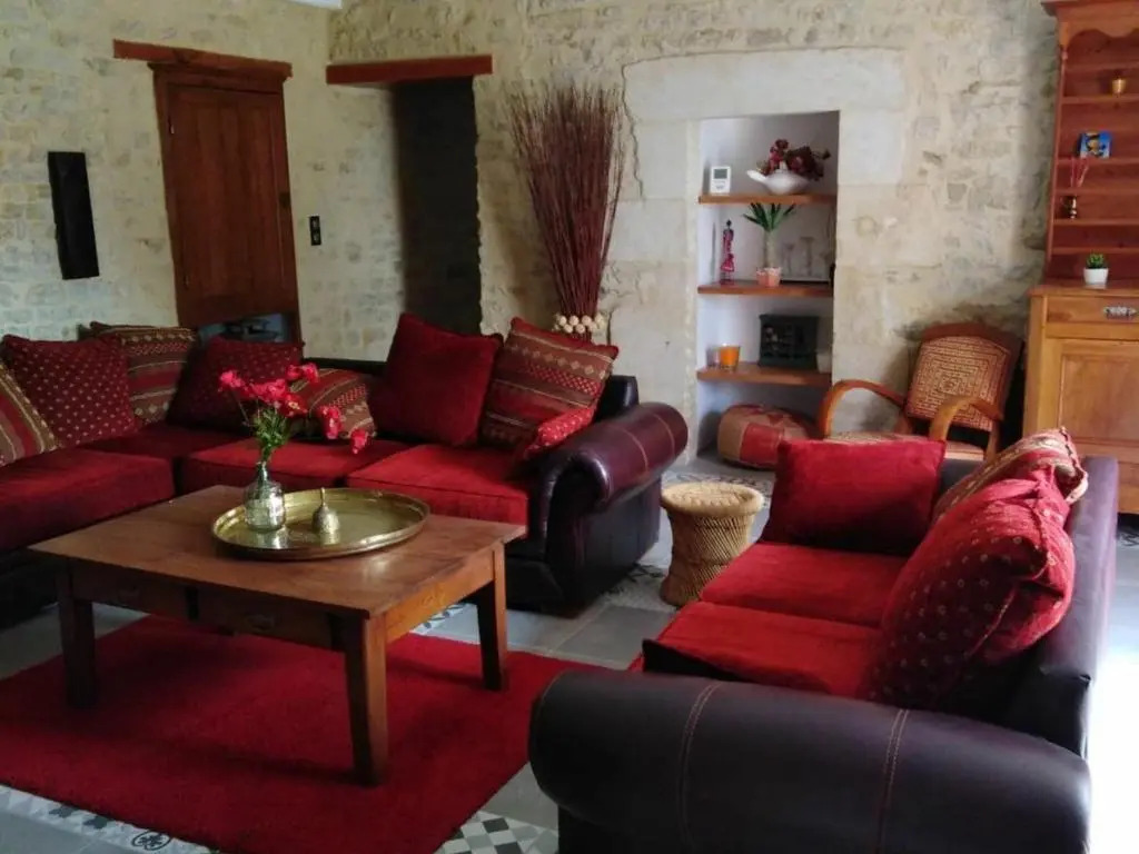 Maison rénovée pour 14 pers avec piscine chauffée, jardin, baby-foot, proche Puy du Fou et La Rochelle - FR-1-426-362