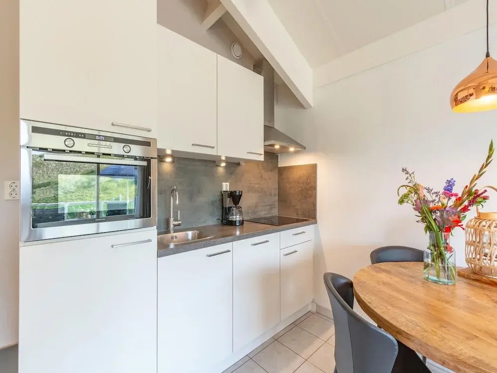 Lovely Holiday Apartment for 4 People