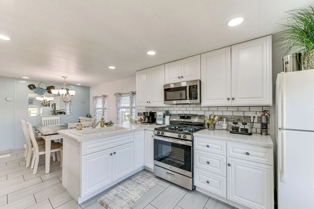 Peaceful Eureka Beach Cottage w/ 30-foot Dock