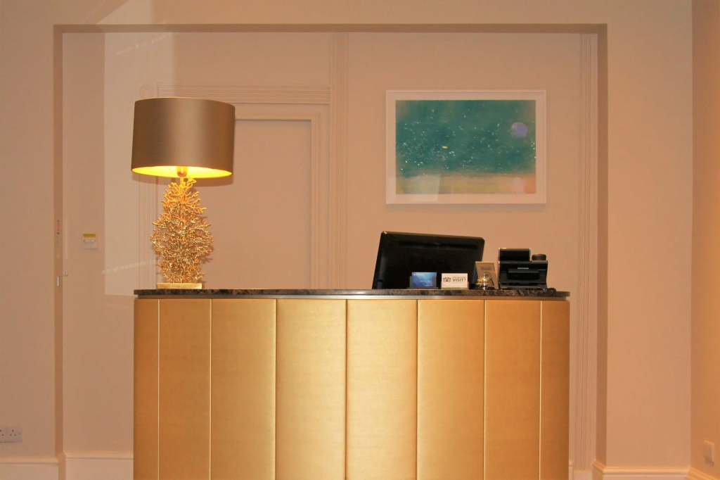 Sea Spray Hotel