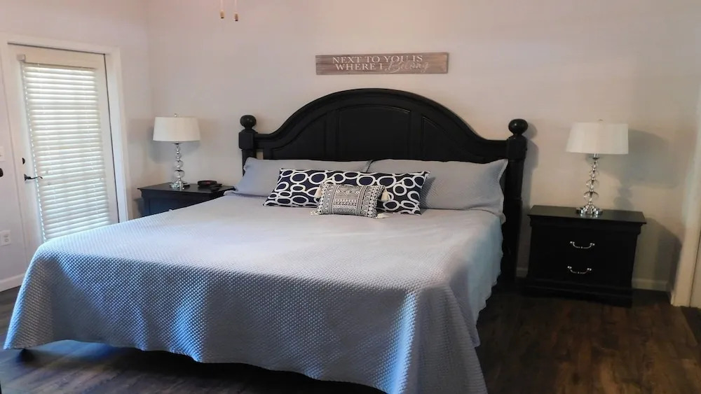 BP614CP Bella Piazza - Three Bedroom Condo