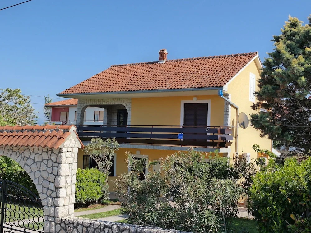 Nice Studio Apartment , Near the Beach