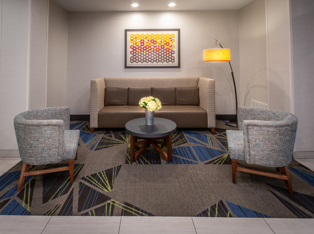 Holiday Inn Express & Suites Tupelo by IHG