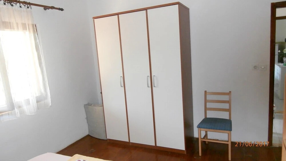 Apartment Gdinj - 2