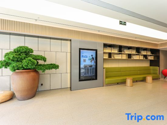 JI Hotel (Nanchang Bayi Square West Qingshanhu Metro Station))