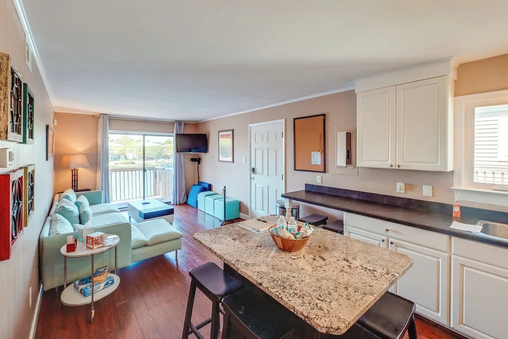 Spring Escape: Ocean City Bayview Condo